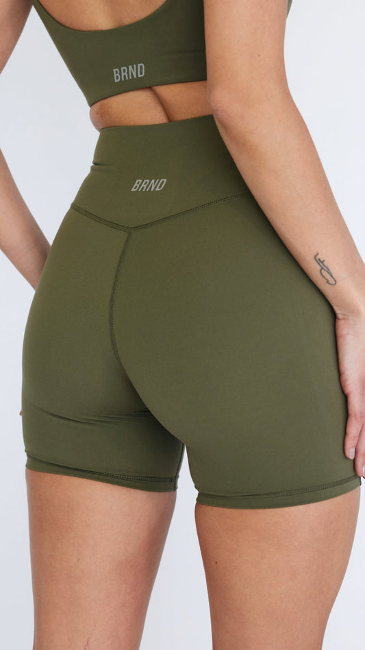 PILOT MIDI BIKE SHORTS / OLIVE